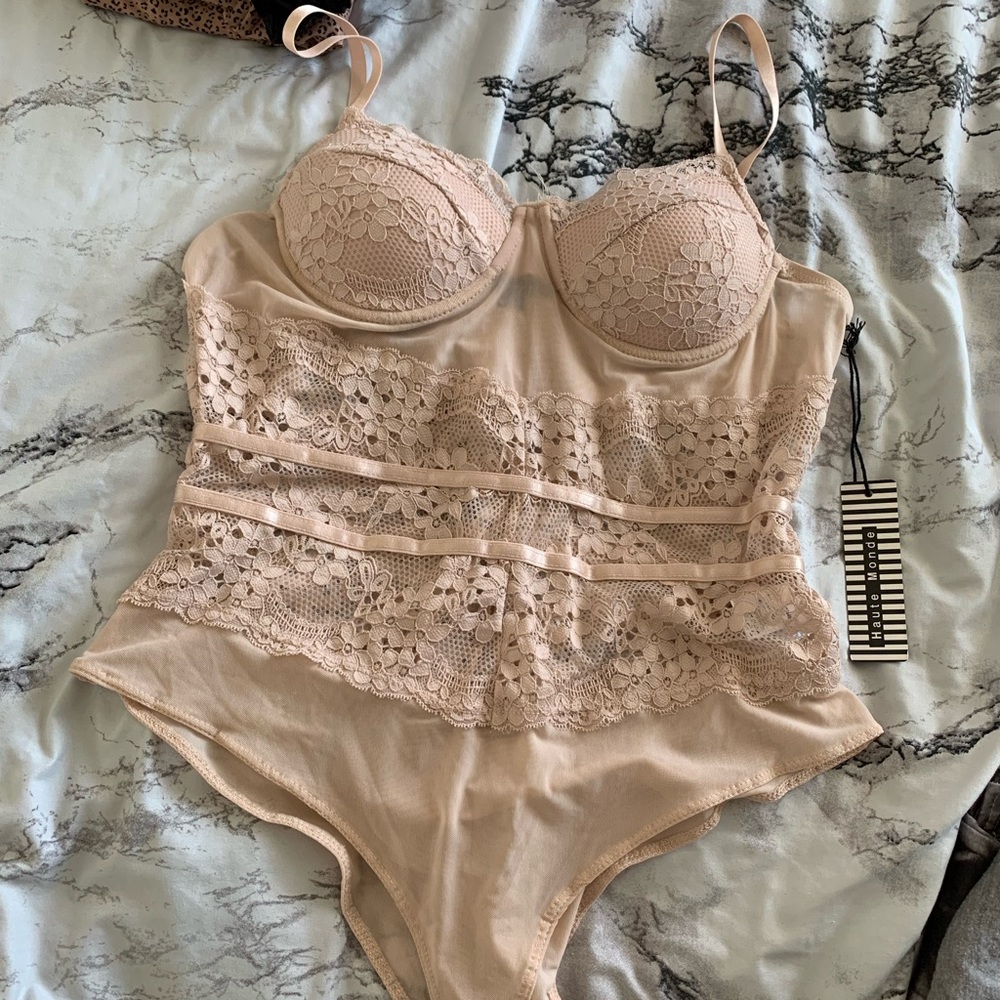 Nude body suit